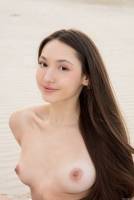 [MetArt] Ramona Barlowe - Beach (x121) 06-04-2025  a7st0twvtl