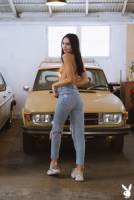 Sarah Mollica Posing Nude And Loves Cars g7sth5m2io