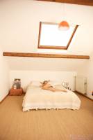 Jasmine Andreas - Waking up - Petites Parisiennes m7stvkp46b