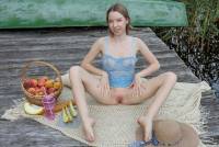 [MetArt] Mirka - Peachy Picnic (x120) 06-29-2025  e7su9gvq04